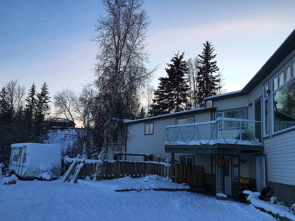 Bed and Breakfast Mabuhay Lakeside Manor Yellowknife Zewnętrze zdjęcie