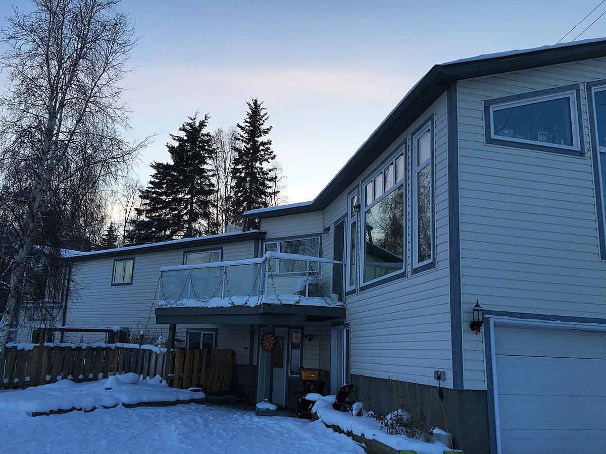 Bed and Breakfast Mabuhay Lakeside Manor Yellowknife Zewnętrze zdjęcie