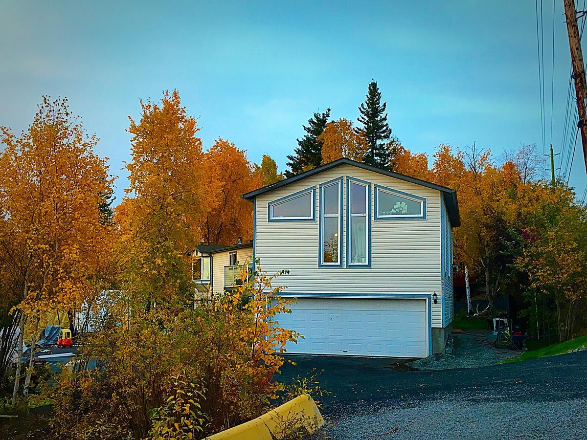Bed and Breakfast Mabuhay Lakeside Manor Yellowknife Zewnętrze zdjęcie