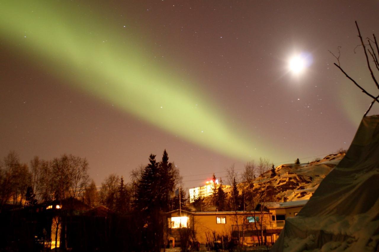 Bed and Breakfast Mabuhay Lakeside Manor Yellowknife Zewnętrze zdjęcie