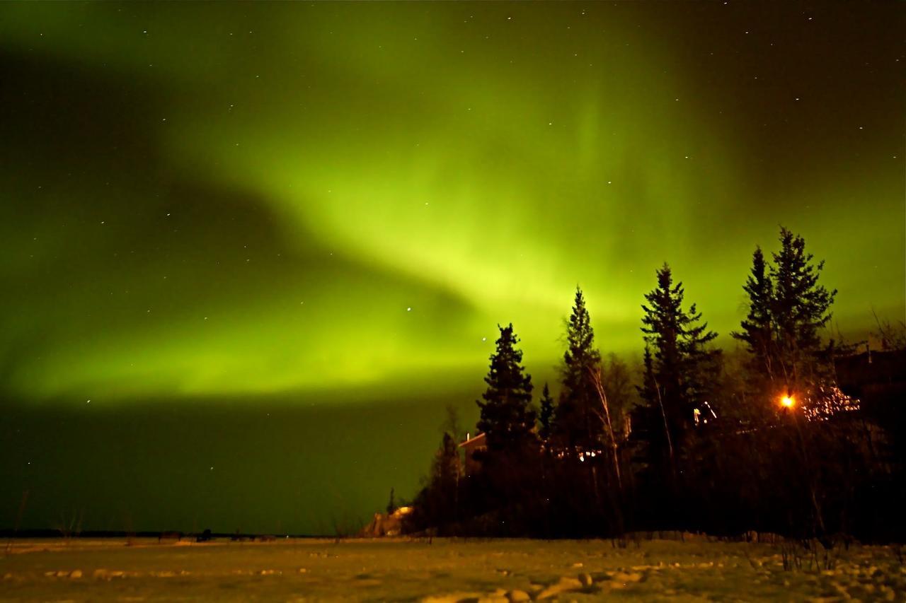 Bed and Breakfast Mabuhay Lakeside Manor Yellowknife Zewnętrze zdjęcie