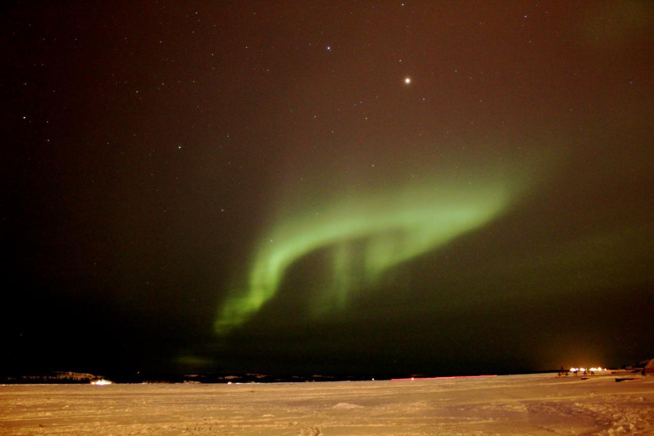 Bed and Breakfast Mabuhay Lakeside Manor Yellowknife Zewnętrze zdjęcie
