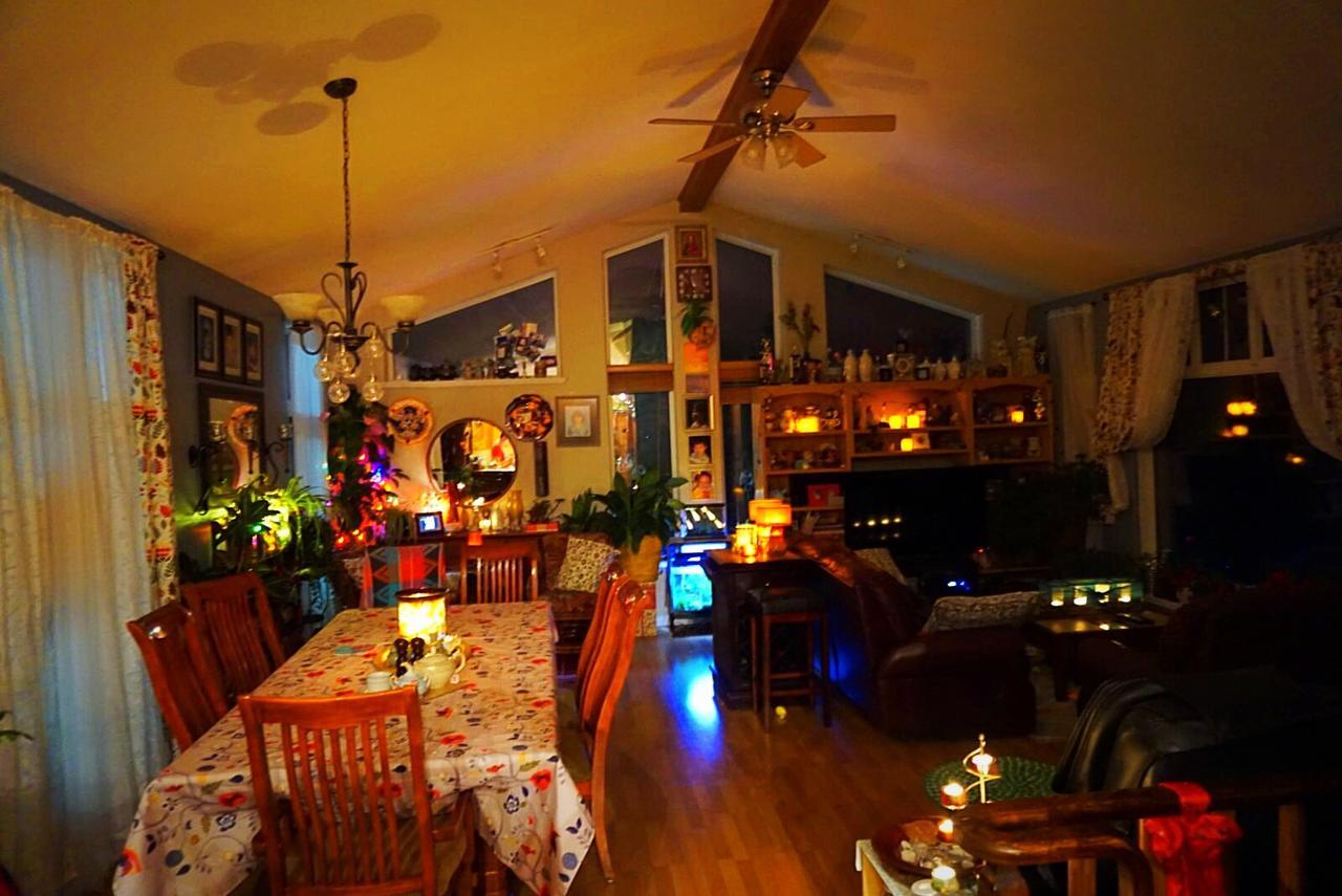 Bed and Breakfast Mabuhay Lakeside Manor Yellowknife Zewnętrze zdjęcie