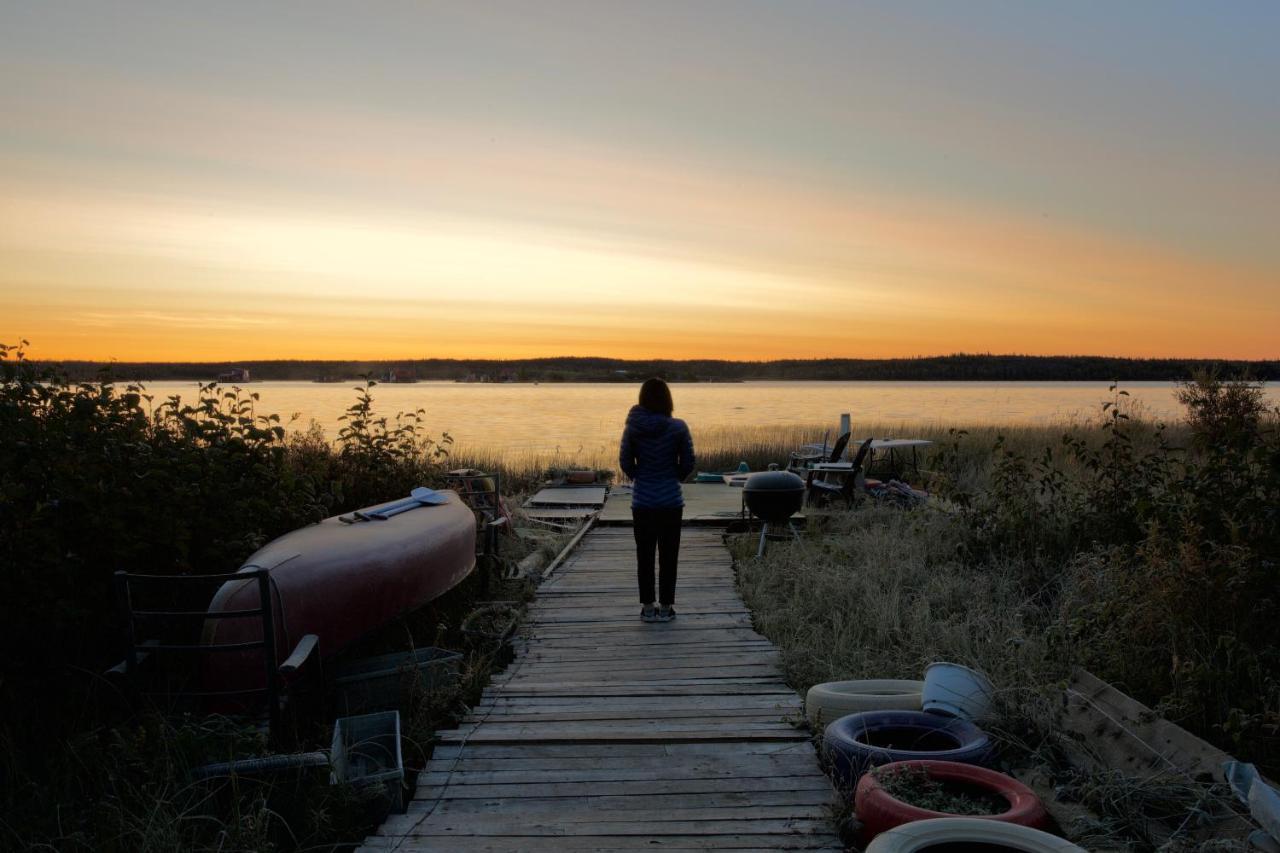 Bed and Breakfast Mabuhay Lakeside Manor Yellowknife Zewnętrze zdjęcie