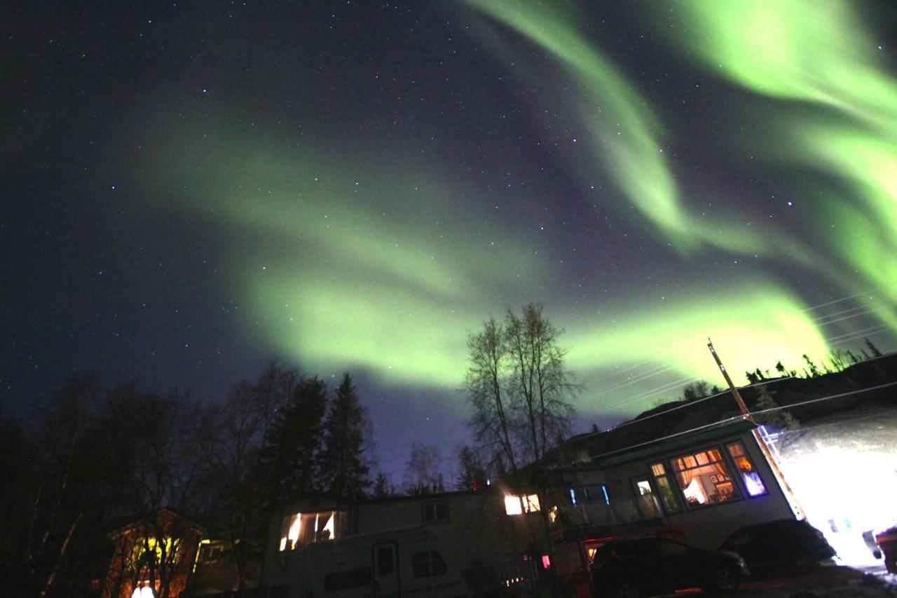 Bed and Breakfast Mabuhay Lakeside Manor Yellowknife Zewnętrze zdjęcie