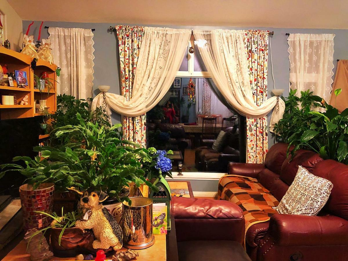 Bed and Breakfast Mabuhay Lakeside Manor Yellowknife Zewnętrze zdjęcie